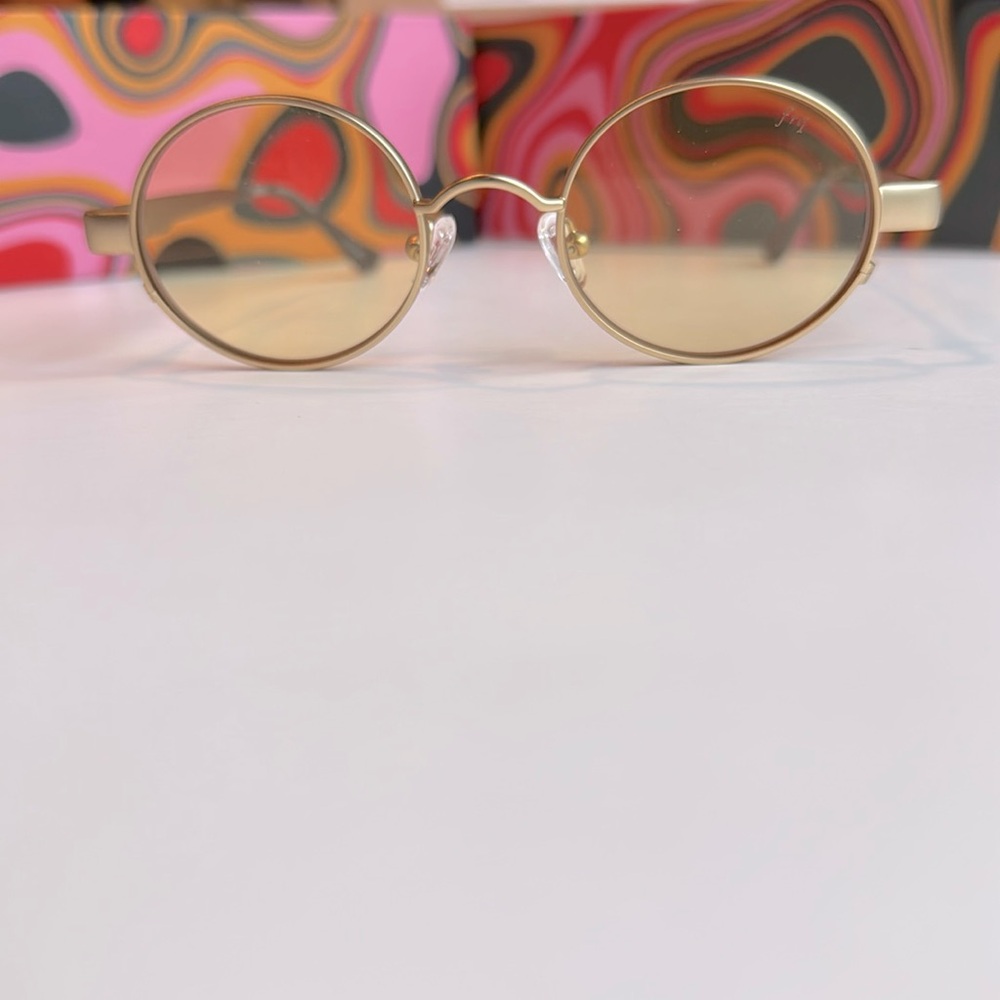 Caddis Uripiter blue light reading glasses in Matte gold and yellow lens 1.0 - Picture 6 of 10